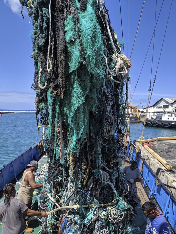 40 tons of loose fishing nets retrieved from the Pacific Ocean