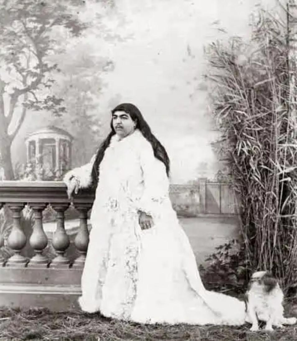 Meet princess Anis al-Doleh. She had over 150 princes wanting to marry her out of which 13 of them committed suicide because she rejected them.